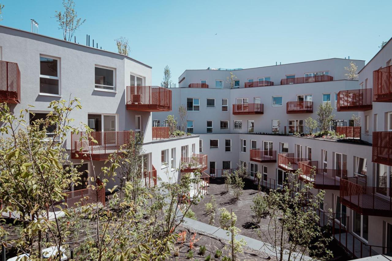 Homewell Apartments Game And Movie Posen Exterior foto